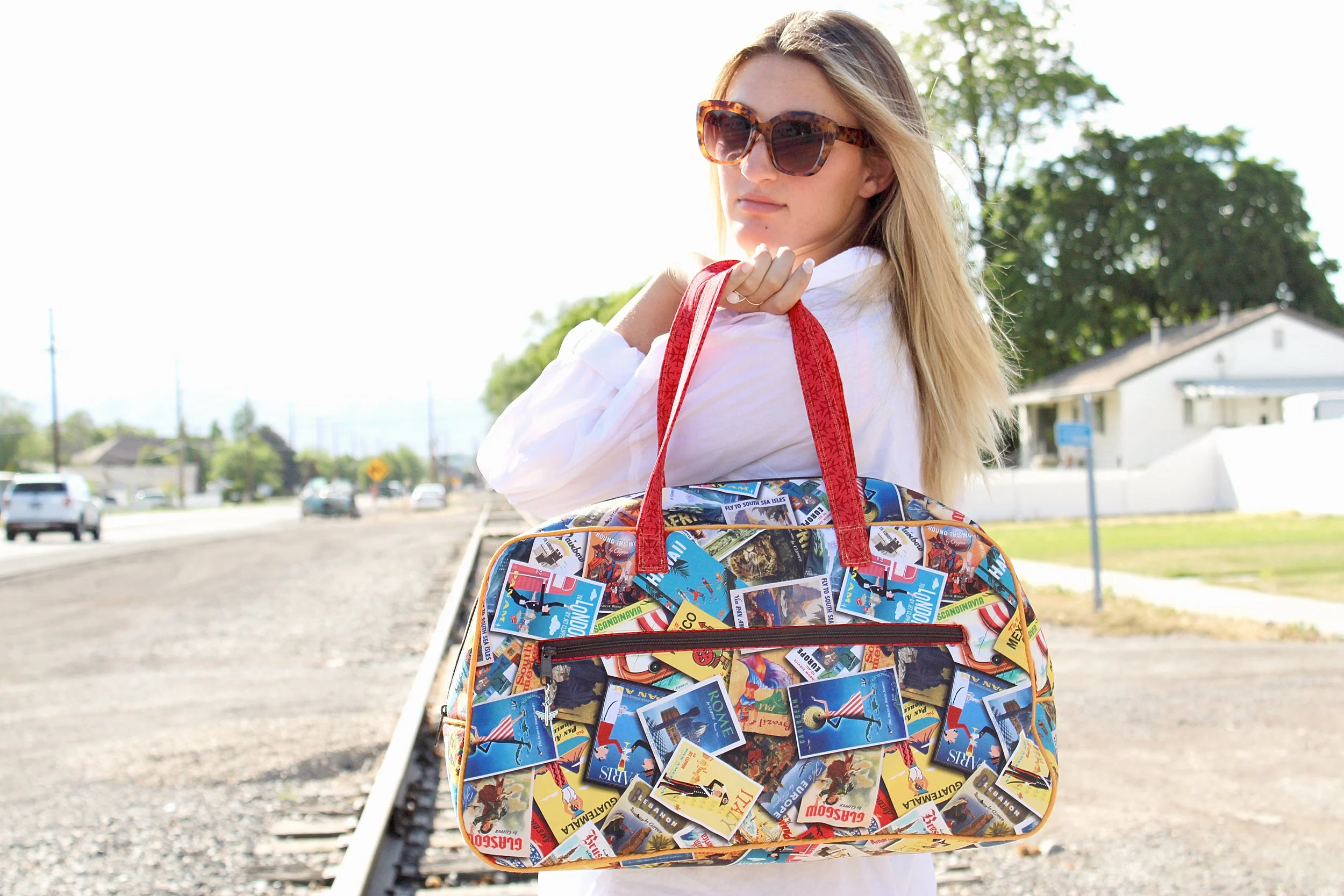 Retro 2025 travel bag